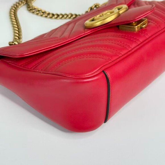 Gucci GG Logo Red Medium Marmont Shoulder Bag with Gold Chain Crossbody Style - Picture 6 of 9